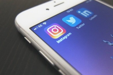 Professional LinkedIn writing help that does all the work for you and creates a passive job search stream.